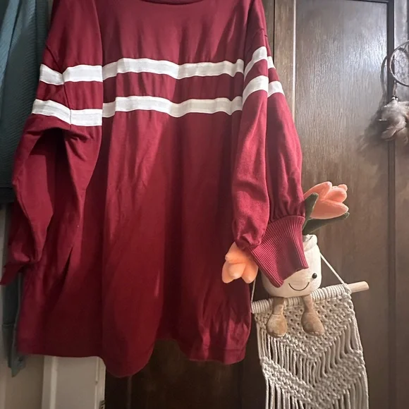 FP Movement - size M -Red and White Oversized 3/4 Sleeve Sweatshirt - Picture 4 of 4